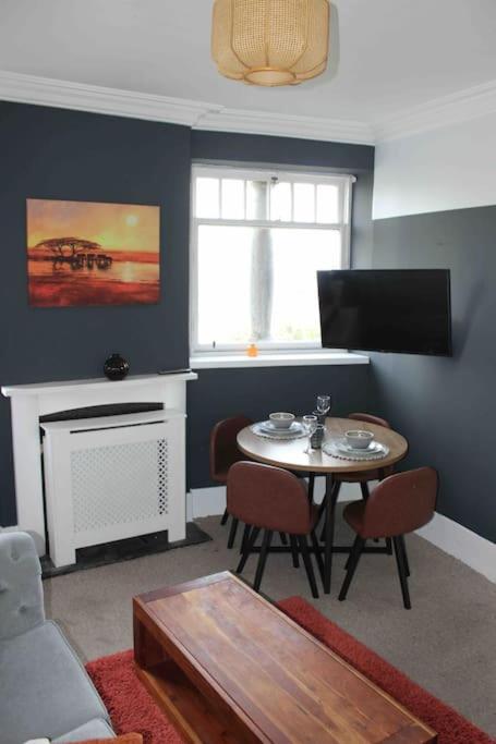 Executive Top Floor 1 Bedroom Apartment Aberdeen Bagian luar foto